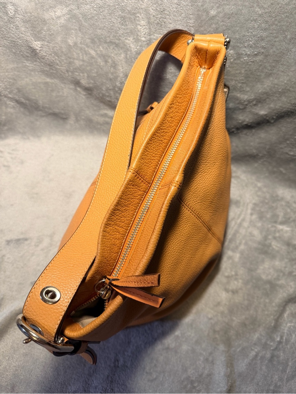 Coach Pebbled Cowhide Leather Shoulder Bag F15064 - Picture 12 of 14